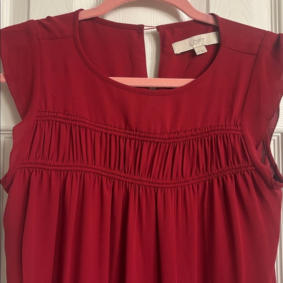 LOFT Women's Red Cap Sleeve Blouse - Picture 2 of 6